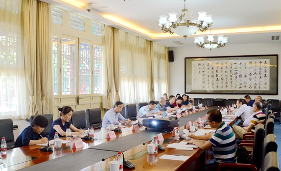 调整会场反面照.jpg
